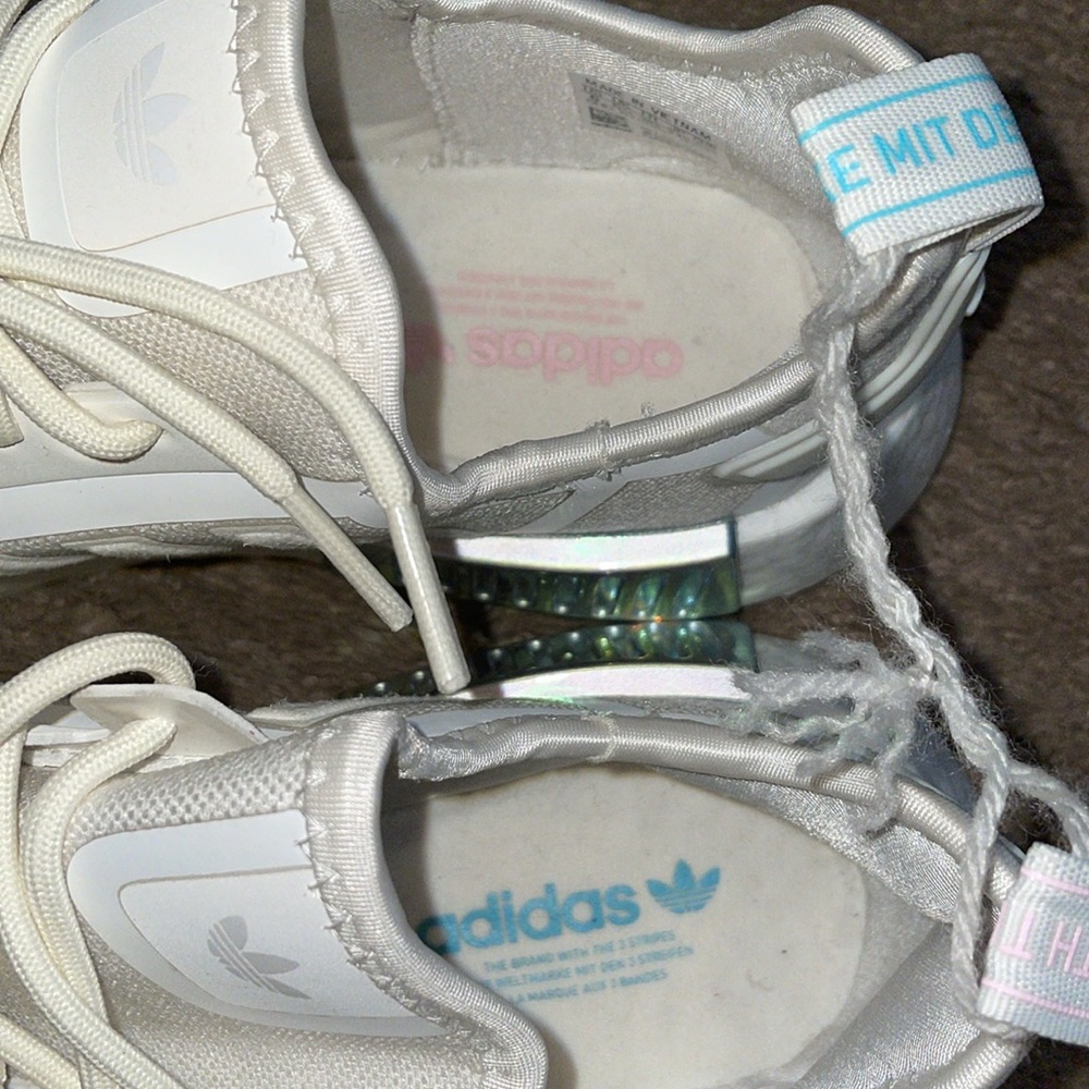 Adidas NMD_R1 J Core White Iridescent blue athletic youth/women shoes NWT - Picture 7 of 12